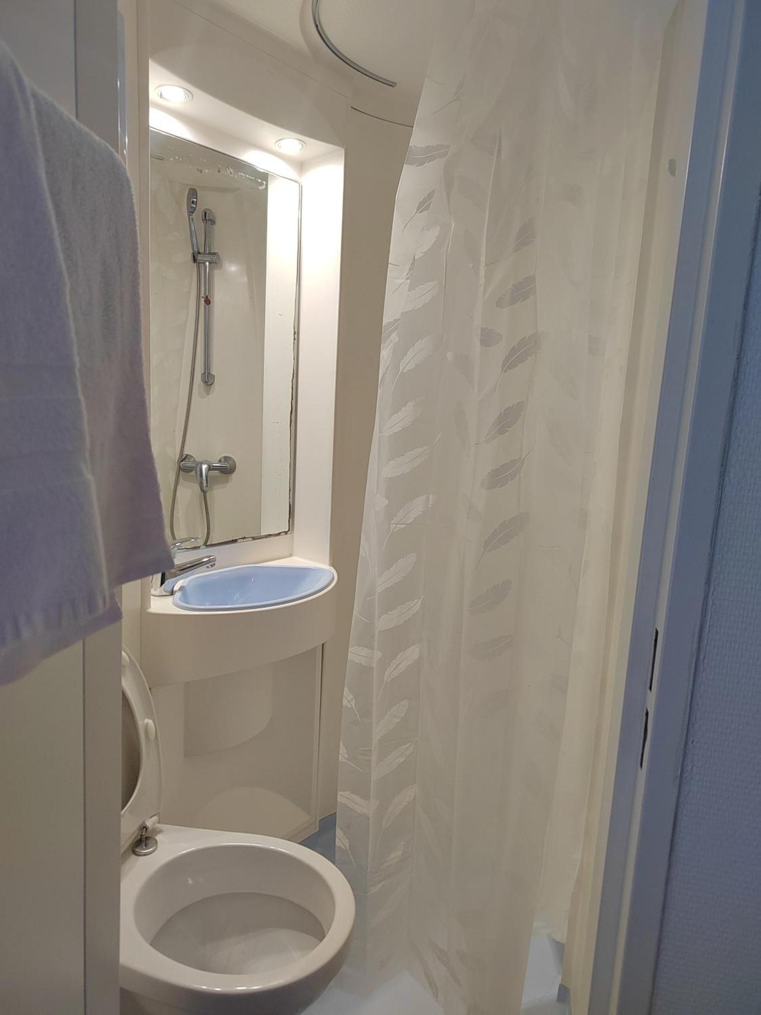 Alpha Hotel Bouafle Ngoại thất bức ảnh